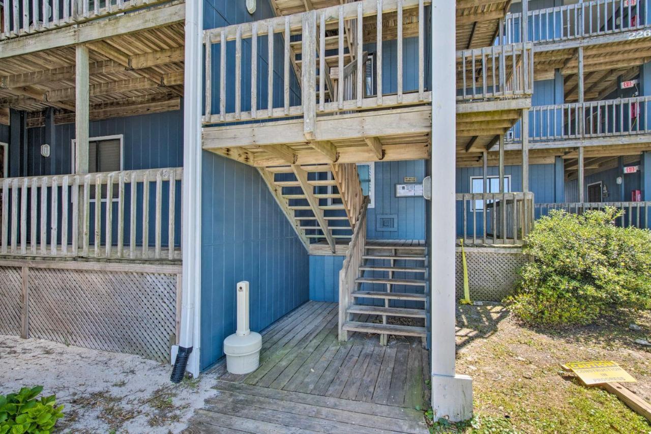 شقة نورث توبسالي بيتش  في Convenient Retreat With Balcony And Ocean Views! المظهر الخارجي الصورة